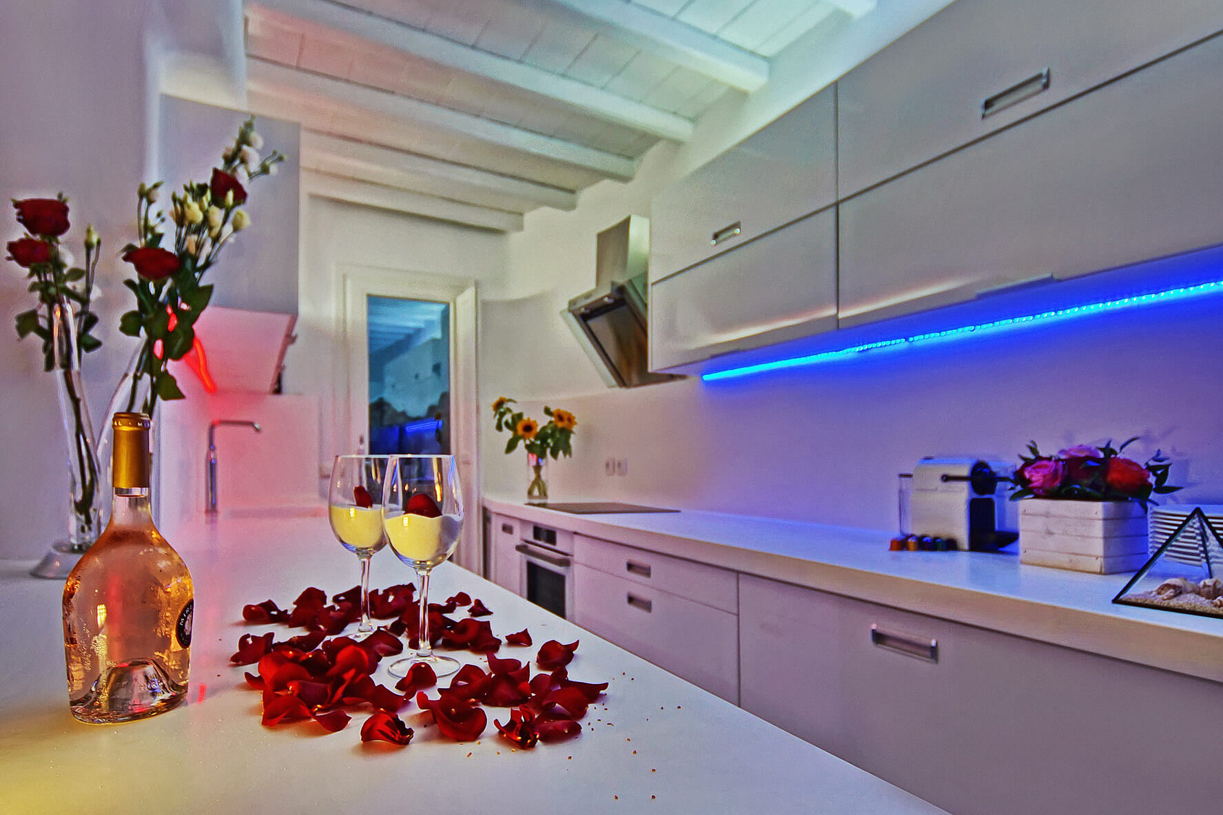 mykonosvillas july32 july 32 mykonos villas βίλα μύκονος private jet private helicopter yatchs yatch netwise luxury premium platinum villas and more