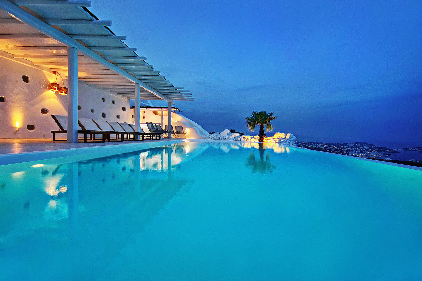 mykonosvillas july32 july 32 mykonos villas βίλα μύκονος private jet private helicopter yatchs yatch netwise luxury premium platinum villas and more