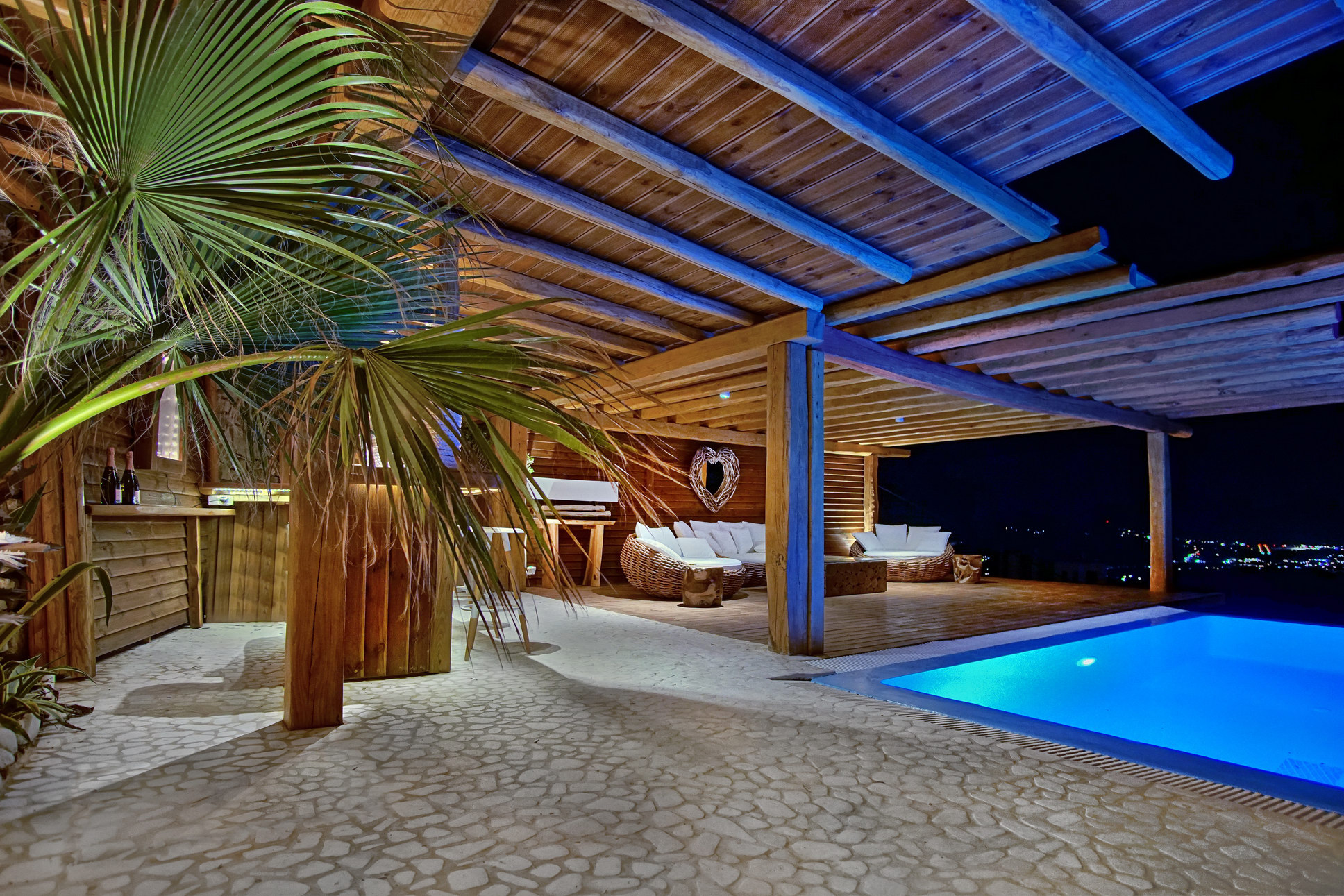 mykonosvillas july32 july 32 mykonos villas βίλα μύκονος private jet private helicopter yatchs yatch netwise luxury premium platinum villas and more