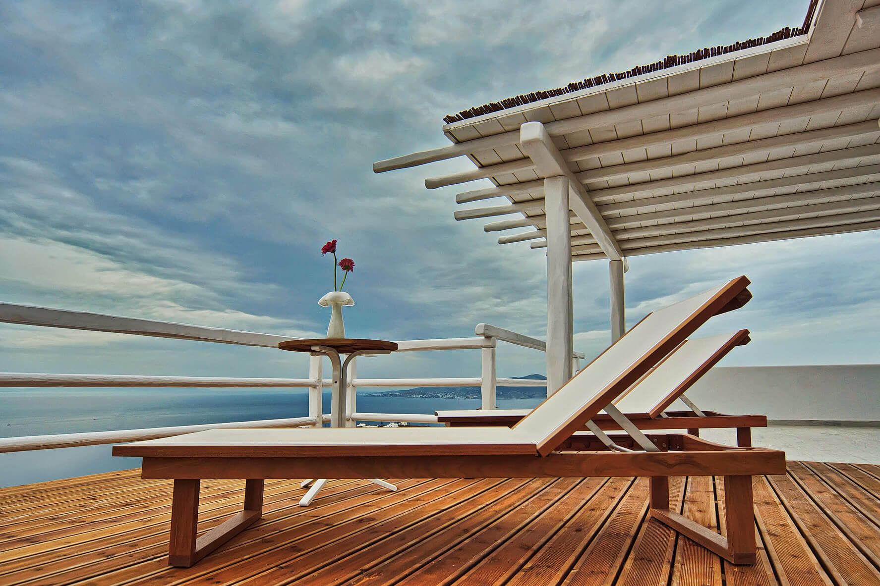 mykonosvillas july32 july 32 mykonos villas βίλα μύκονος private jet private helicopter yatchs yatch netwise luxury premium platinum villas and more