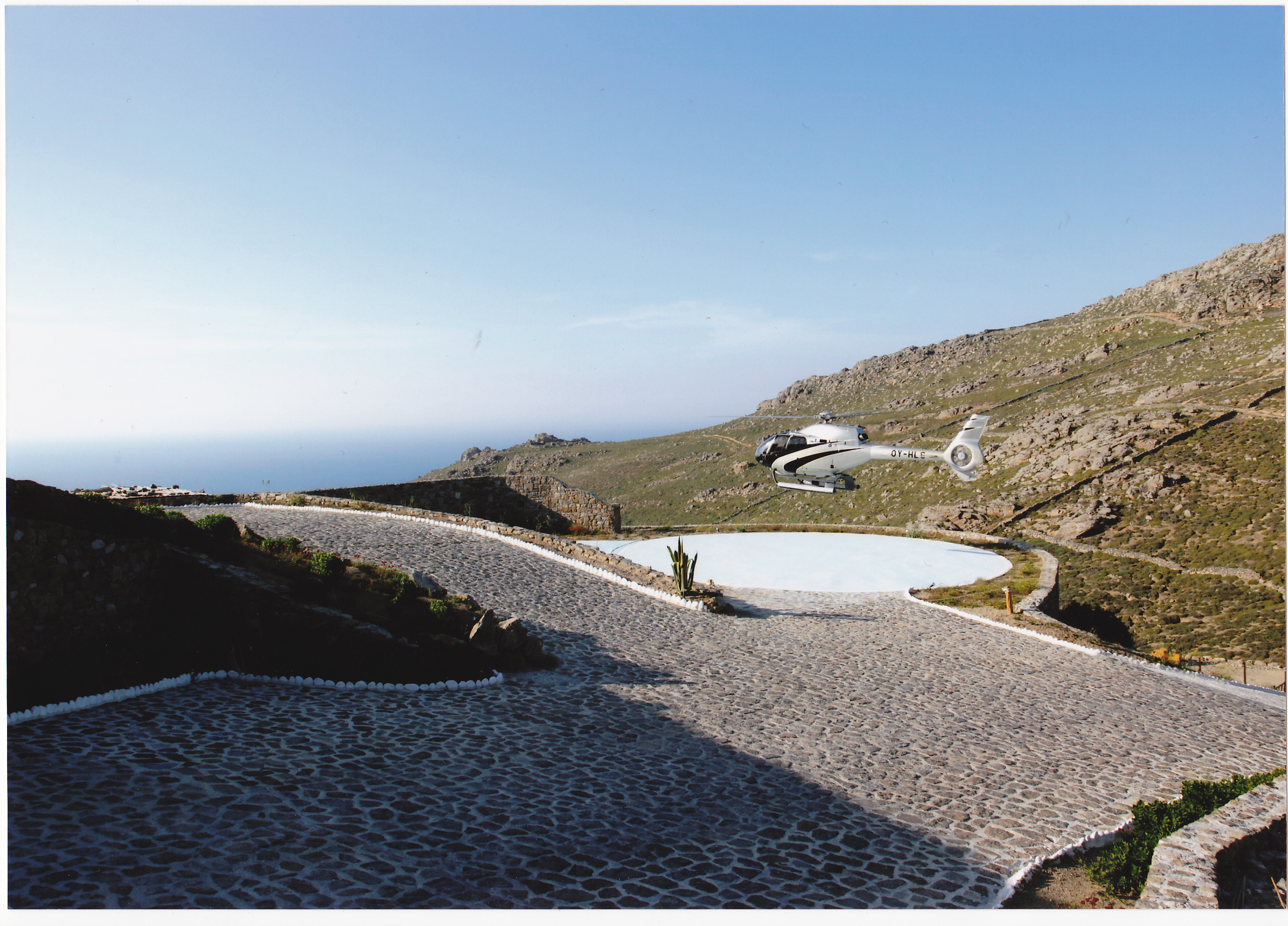 mykonosvillas july32 july 32 mykonos villas βίλα μύκονος private jet private helicopter yatchs yatch netwise luxury premium platinum villas and more
