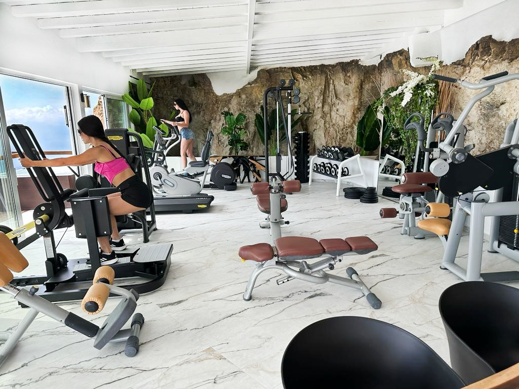 mykonosvillas july32 july 32 mykonos villas βίλα μύκονος private jet private helicopter yatchs yatch netwise luxury premium platinum villas and more