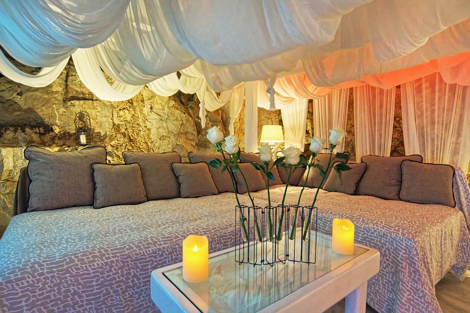 mykonosvillas july32 july 32 mykonos villas βίλα μύκονος private jet private helicopter yatchs yatch netwise luxury premium platinum villas and more