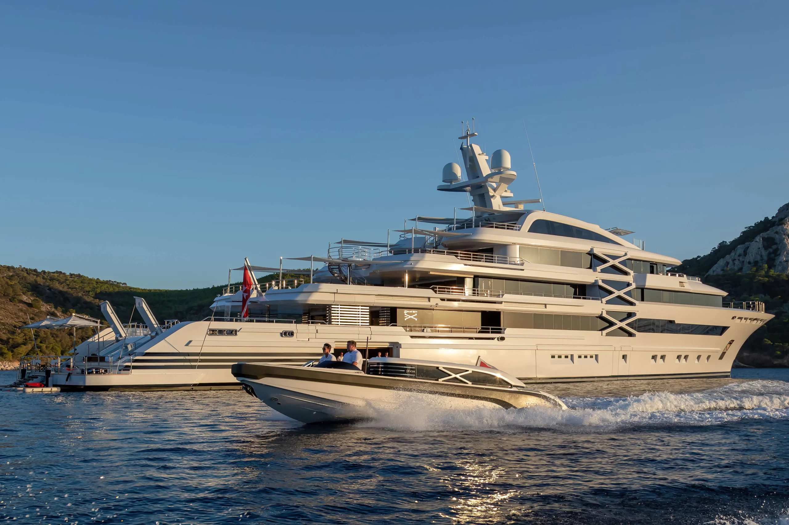 mykonosvillas july32 july 32 mykonos villas βίλα μύκονος private jet private helicopter yatchs yatch netwise luxury premium platinum villas and more