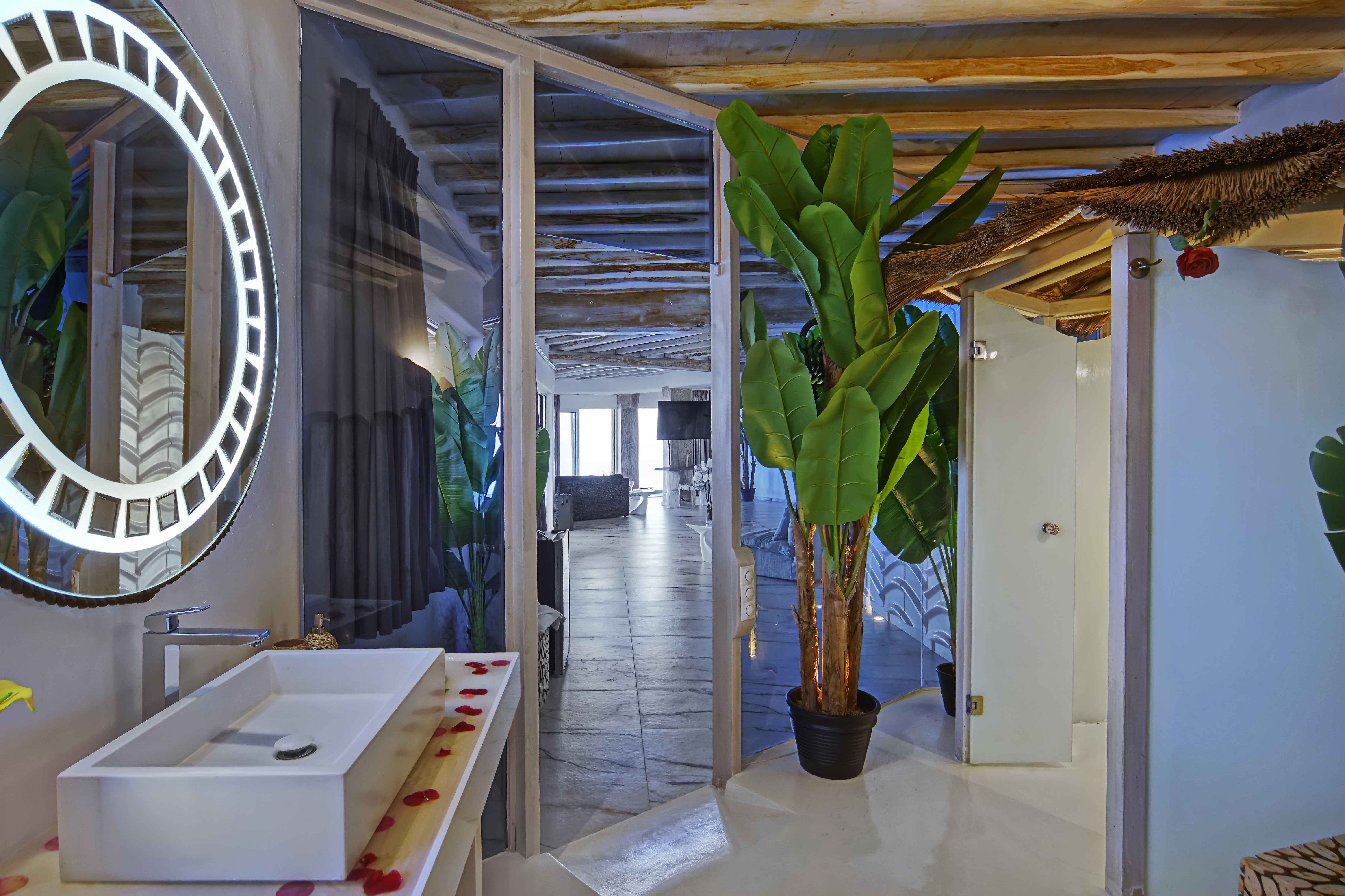 mykonosvillas july32 july 32 mykonos villas βίλα μύκονος private jet private helicopter yatchs yatch netwise luxury premium platinum villas and more