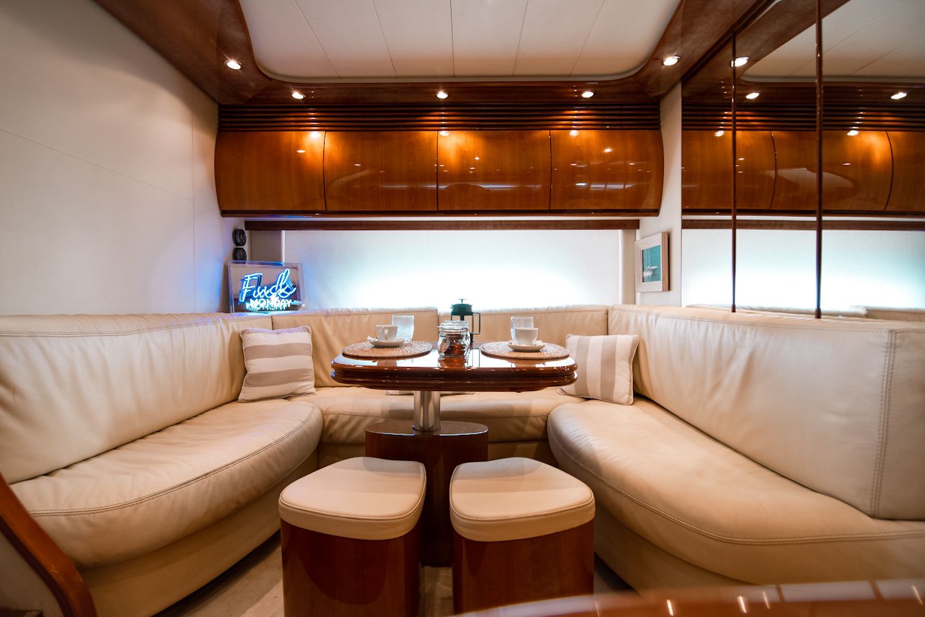 mykonosvillas july32 july 32 mykonos villas βίλα μύκονος private jet private helicopter yatchs yatch netwise luxury premium platinum villas and more