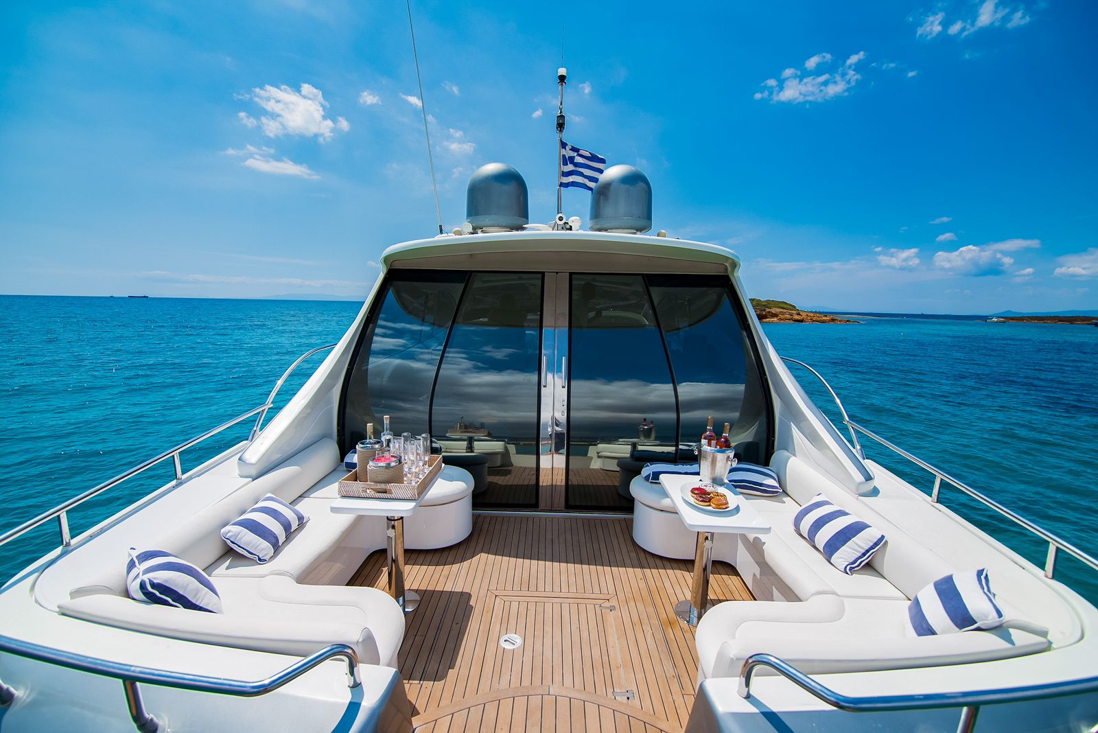 mykonosvillas july32 july 32 mykonos villas βίλα μύκονος private jet private helicopter yatchs yatch netwise luxury premium platinum villas and more