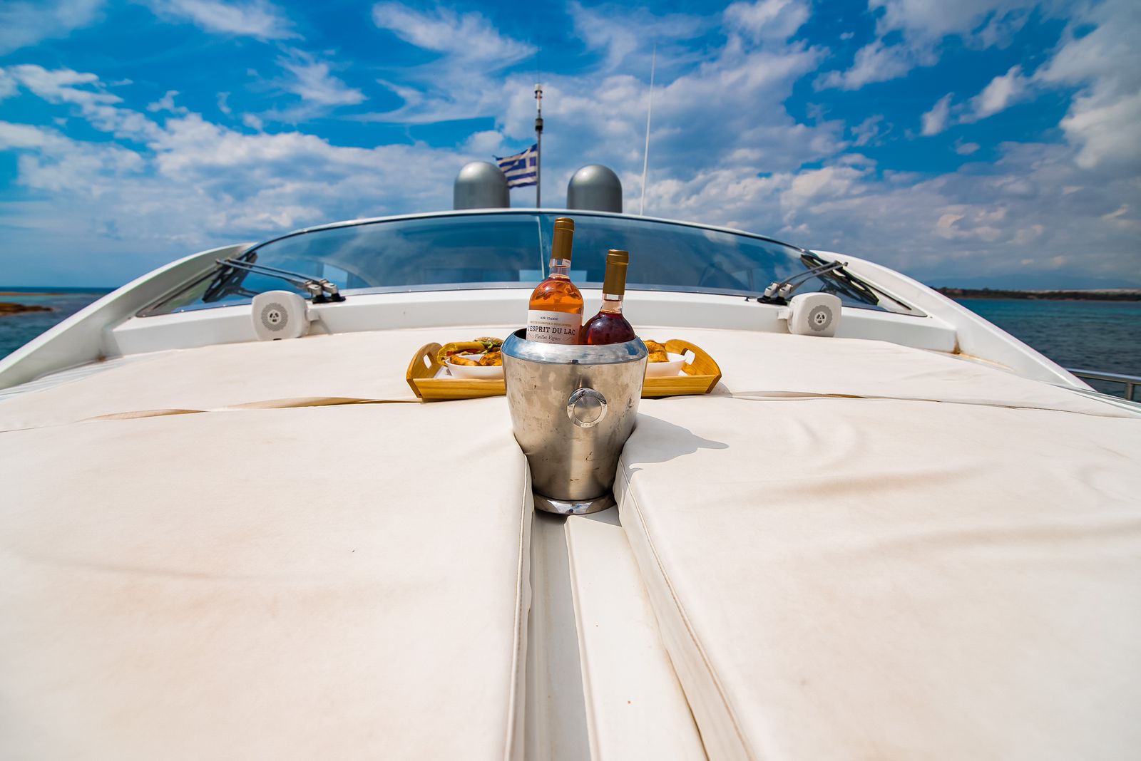 mykonosvillas july32 july 32 mykonos villas βίλα μύκονος private jet private helicopter yatchs yatch netwise luxury premium platinum villas and more