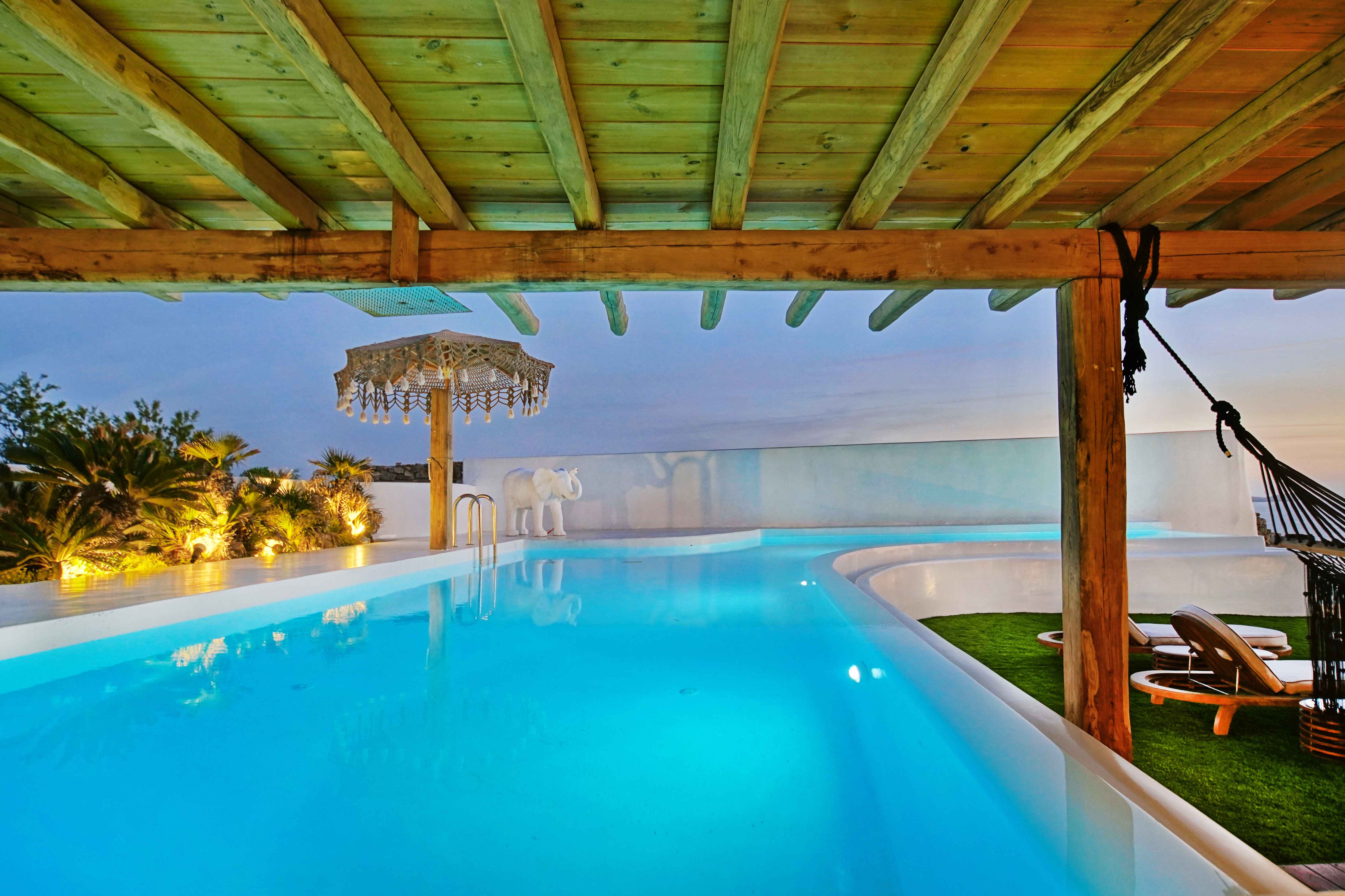 mykonosvillas july32 july 32 mykonos villas βίλα μύκονος private jet private helicopter yatchs yatch netwise luxury premium platinum villas and more