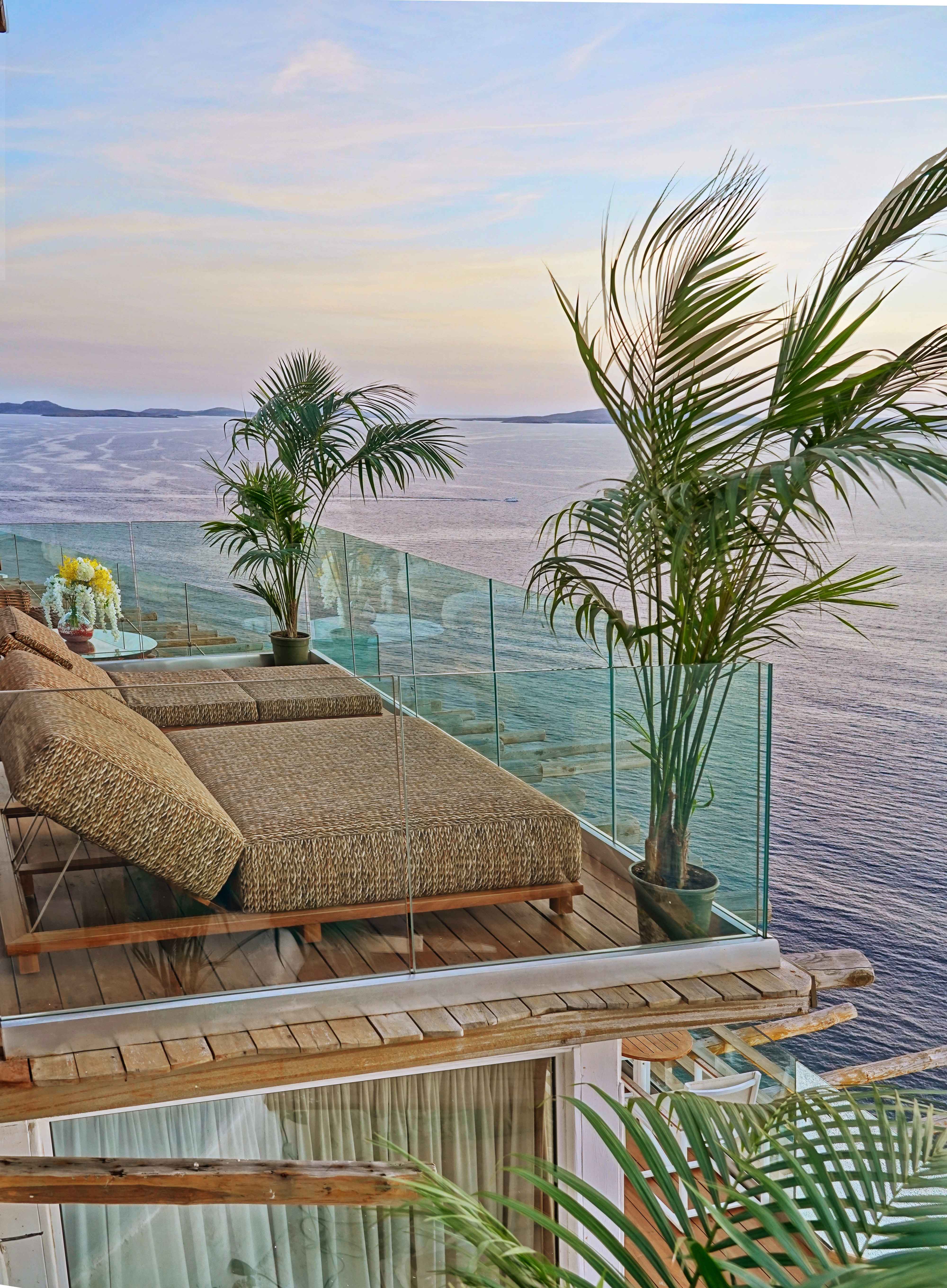 mykonosvillas july32 july 32 mykonos villas βίλα μύκονος private jet private helicopter yatchs yatch netwise luxury premium platinum villas and more