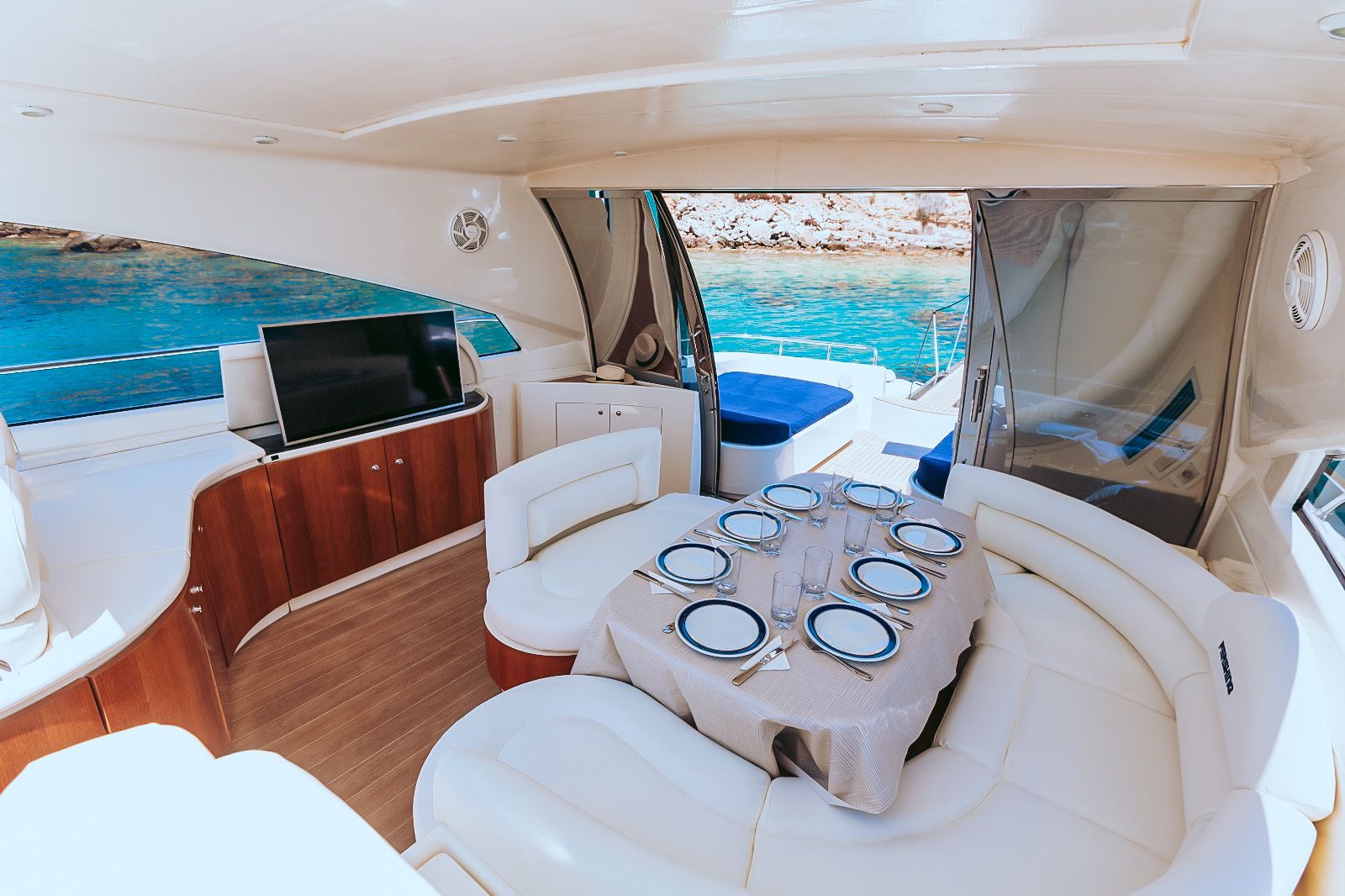 mykonosvillas july32 july 32 mykonos villas βίλα μύκονος private jet private helicopter yatchs yatch netwise luxury premium platinum villas and more
