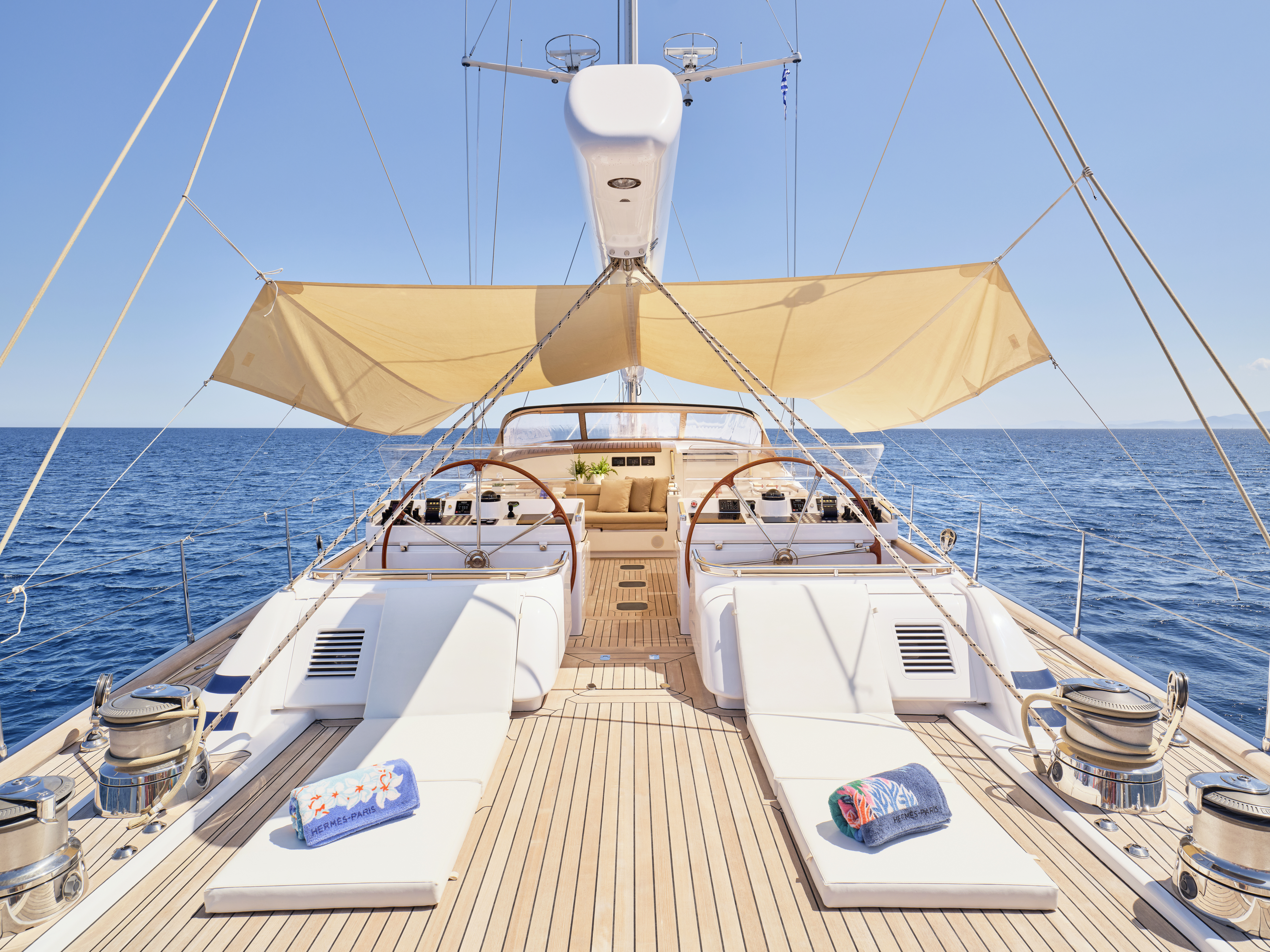 mykonosvillas july32 july 32 mykonos villas βίλα μύκονος private jet private helicopter yatchs yatch netwise luxury premium platinum villas and more