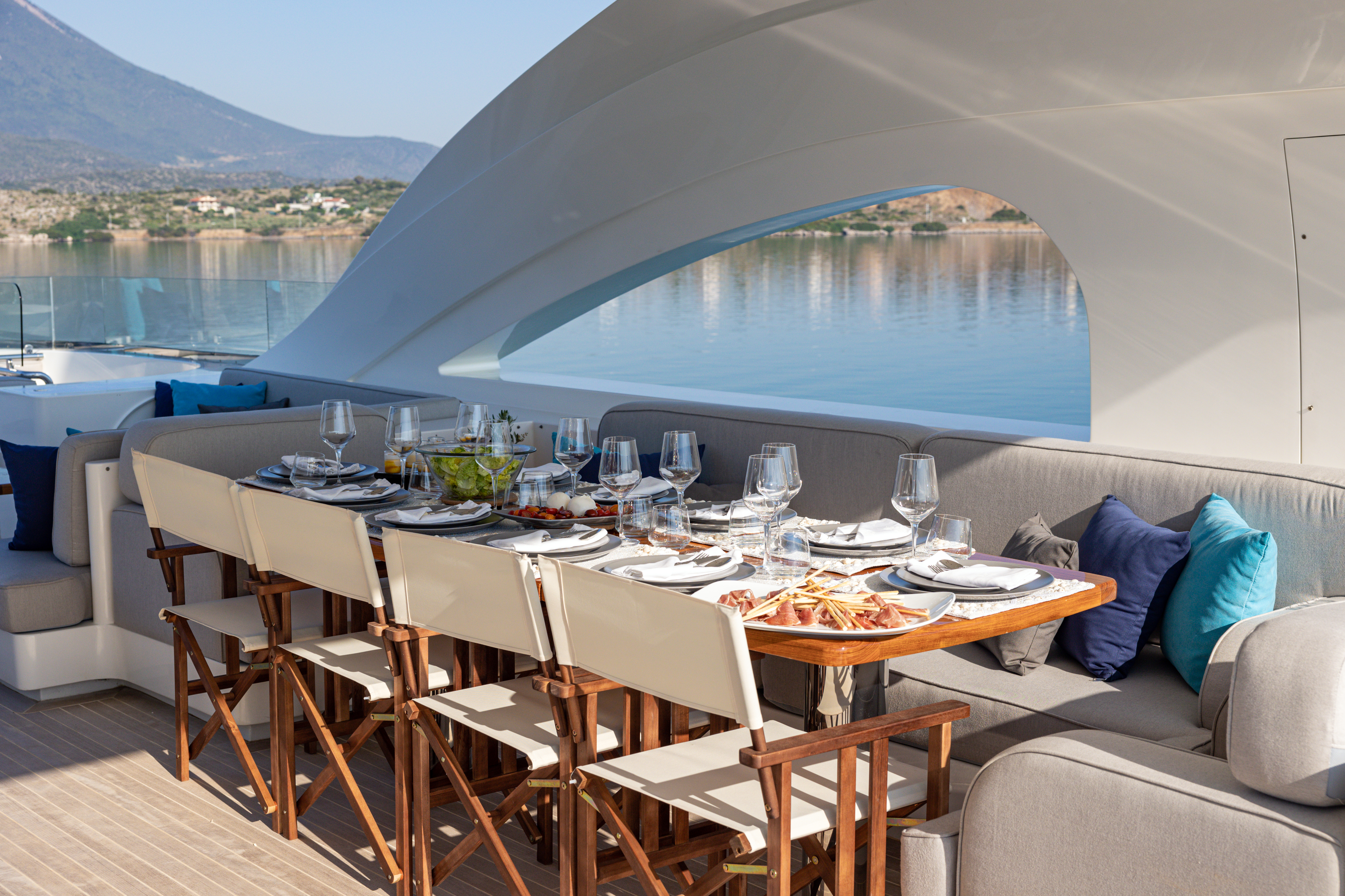 mykonosvillas july32 july 32 mykonos villas βίλα μύκονος private jet private helicopter yatchs yatch netwise luxury premium platinum villas and more