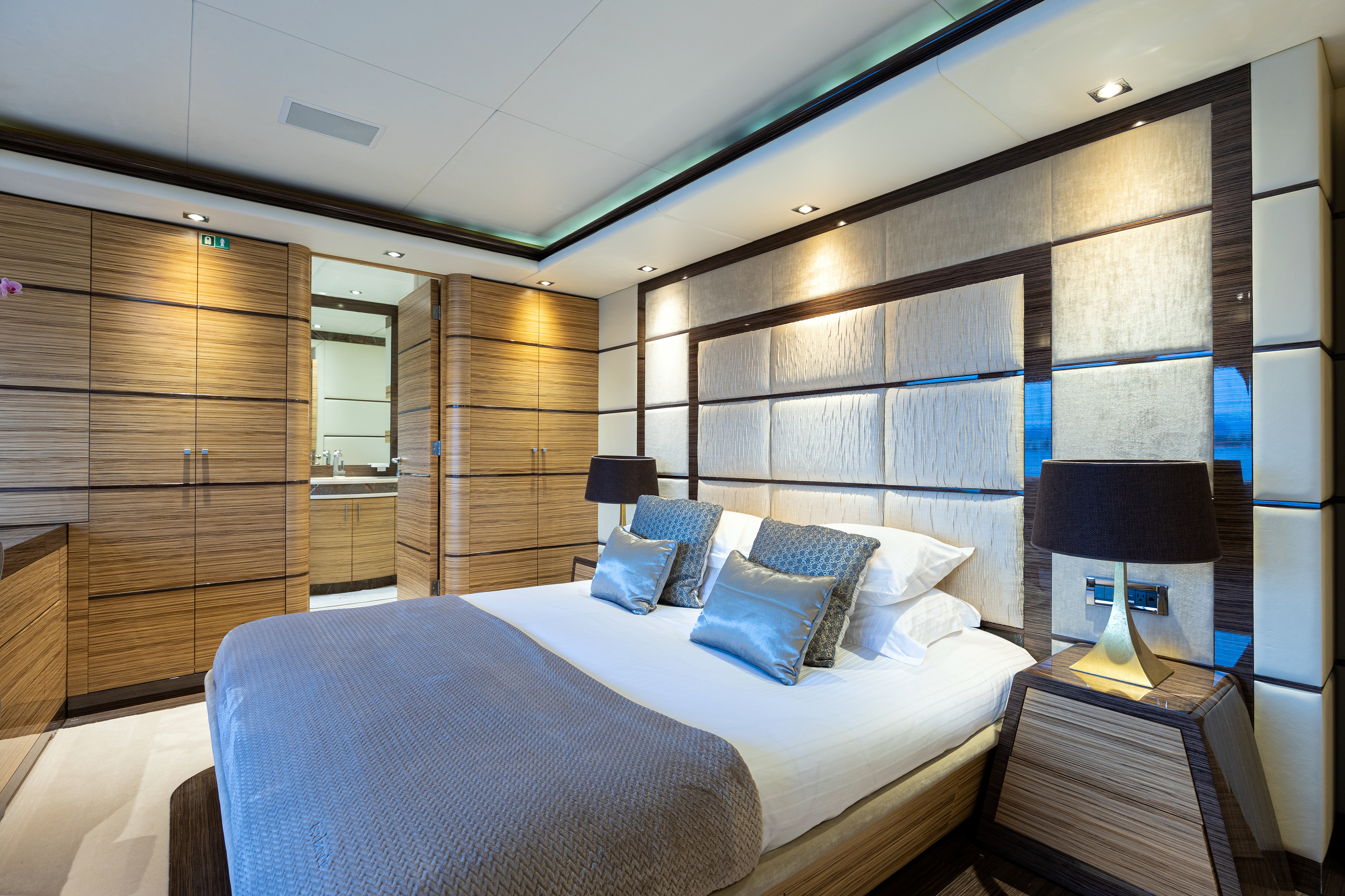mykonosvillas july32 july 32 mykonos villas βίλα μύκονος private jet private helicopter yatchs yatch netwise luxury premium platinum villas and more