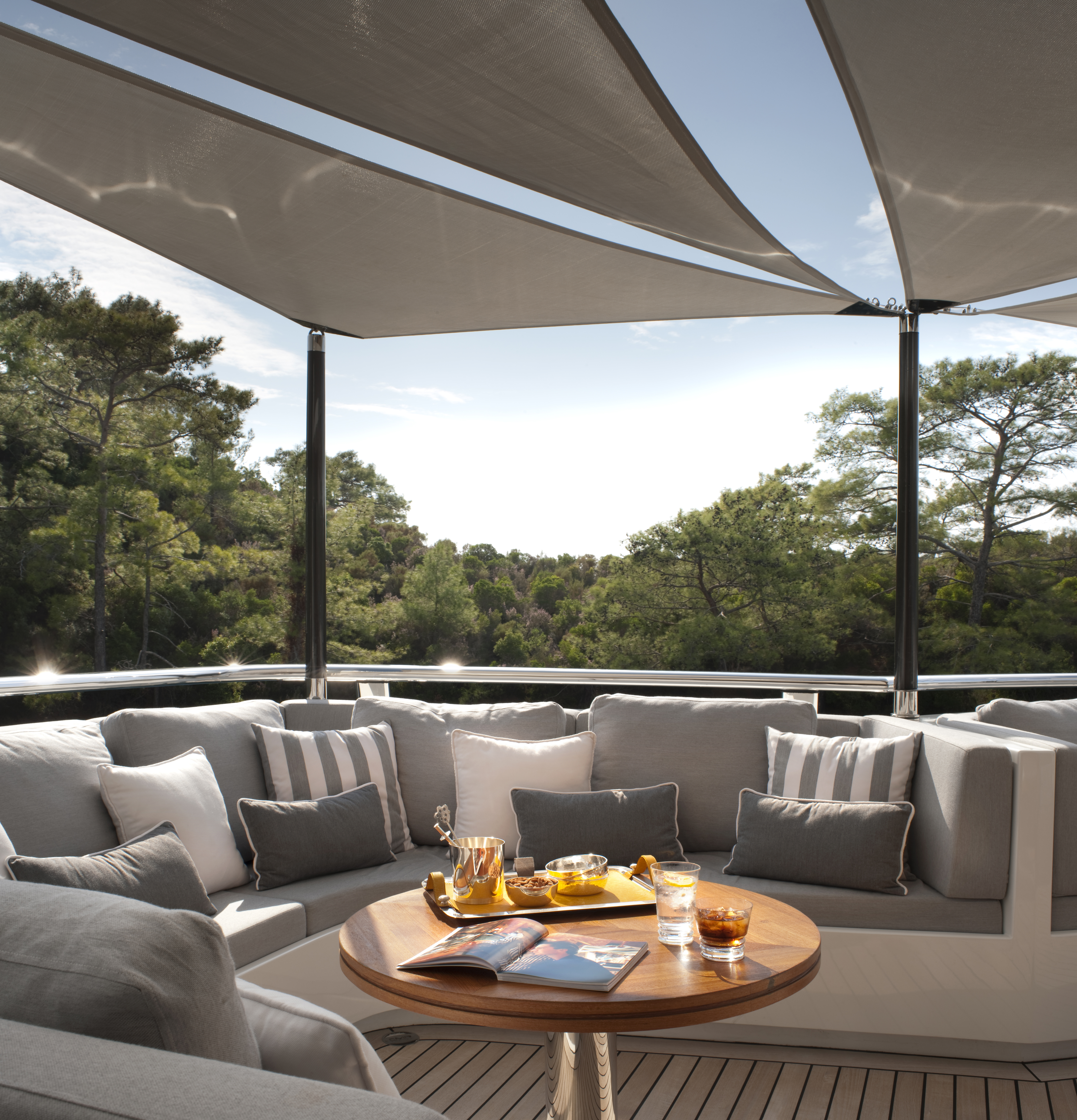 mykonosvillas july32 july 32 mykonos villas βίλα μύκονος private jet private helicopter yatchs yatch netwise luxury premium platinum villas and more