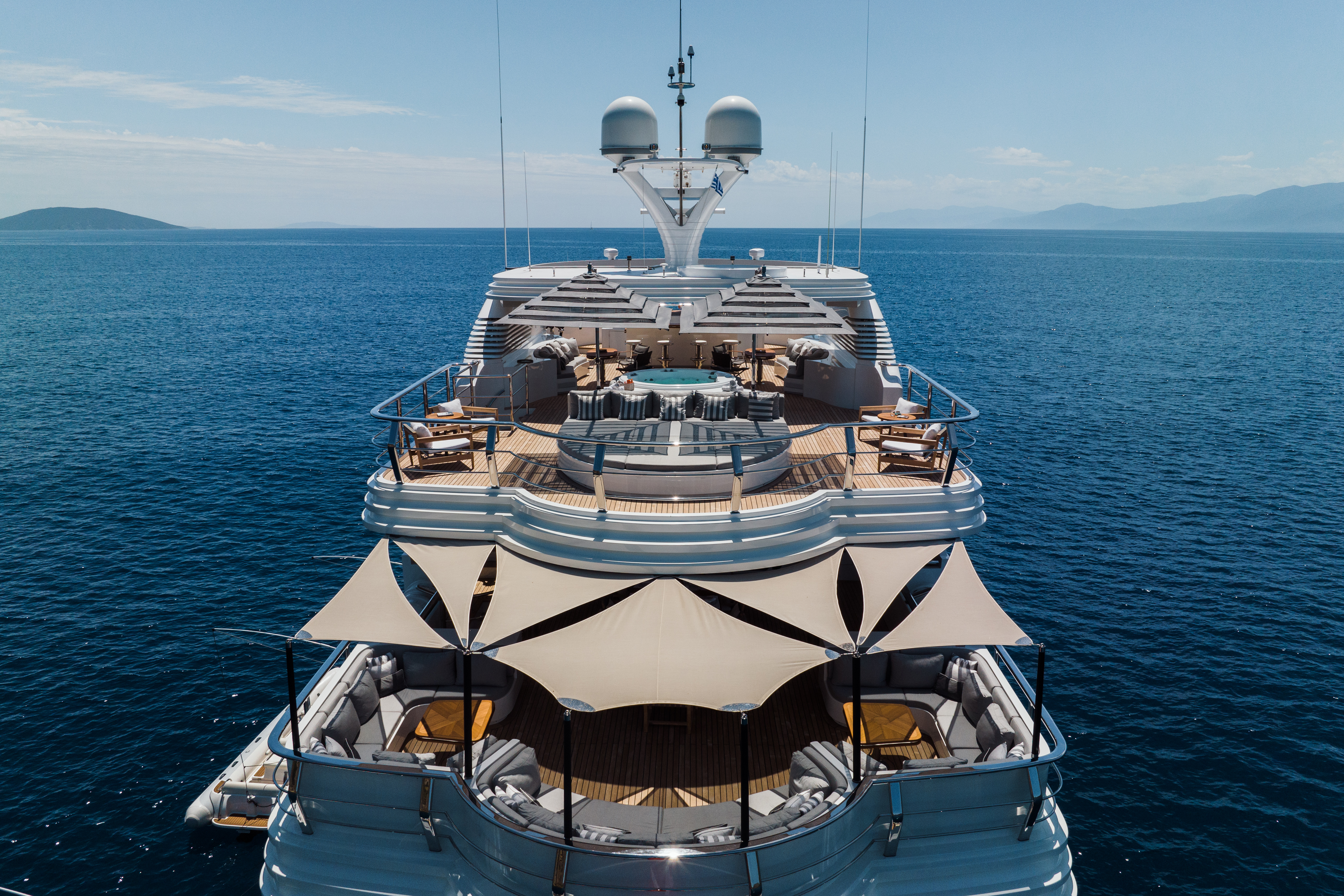 mykonosvillas july32 july 32 mykonos villas βίλα μύκονος private jet private helicopter yatchs yatch netwise luxury premium platinum villas and more