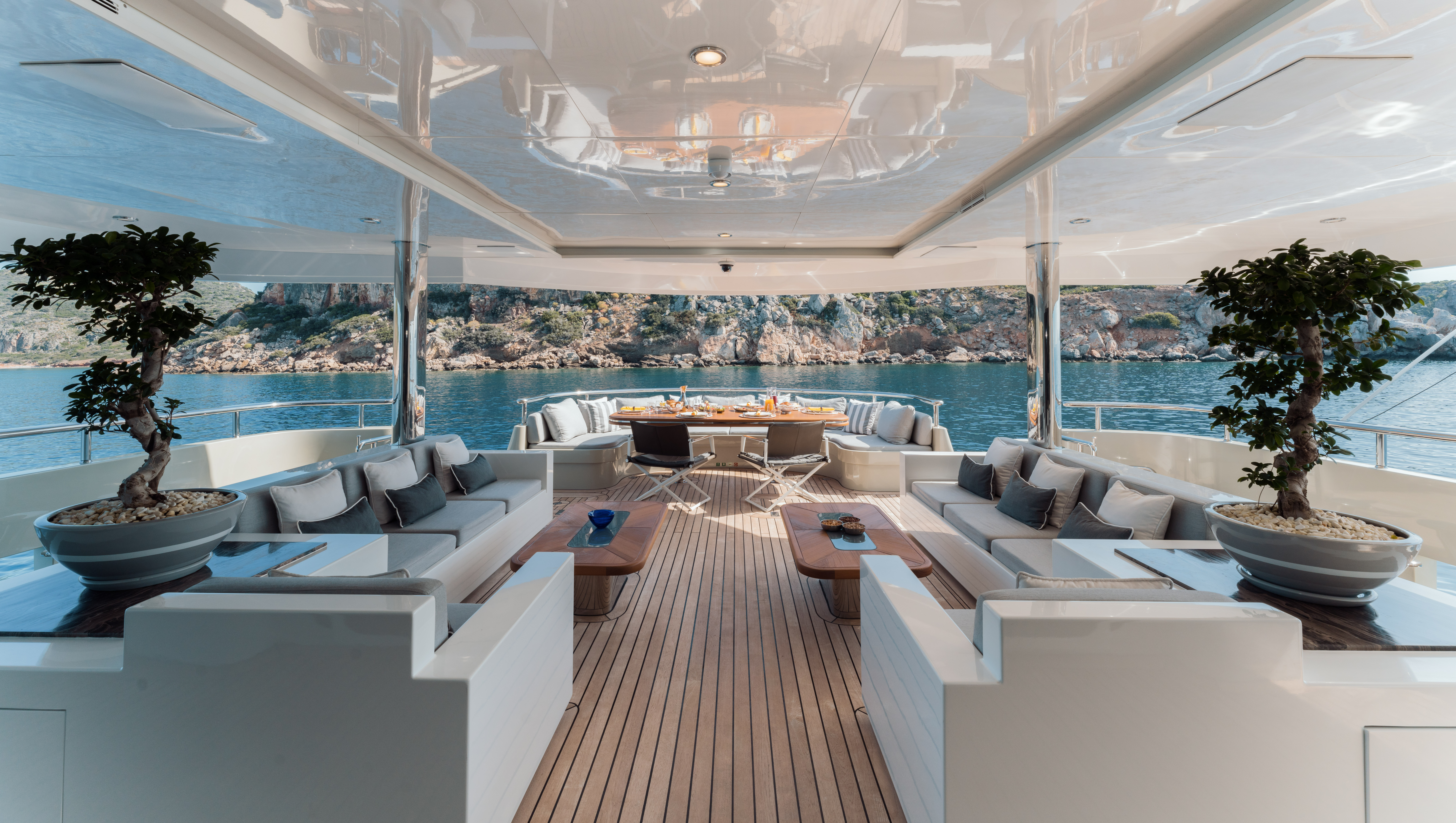 mykonosvillas july32 july 32 mykonos villas βίλα μύκονος private jet private helicopter yatchs yatch netwise luxury premium platinum villas and more