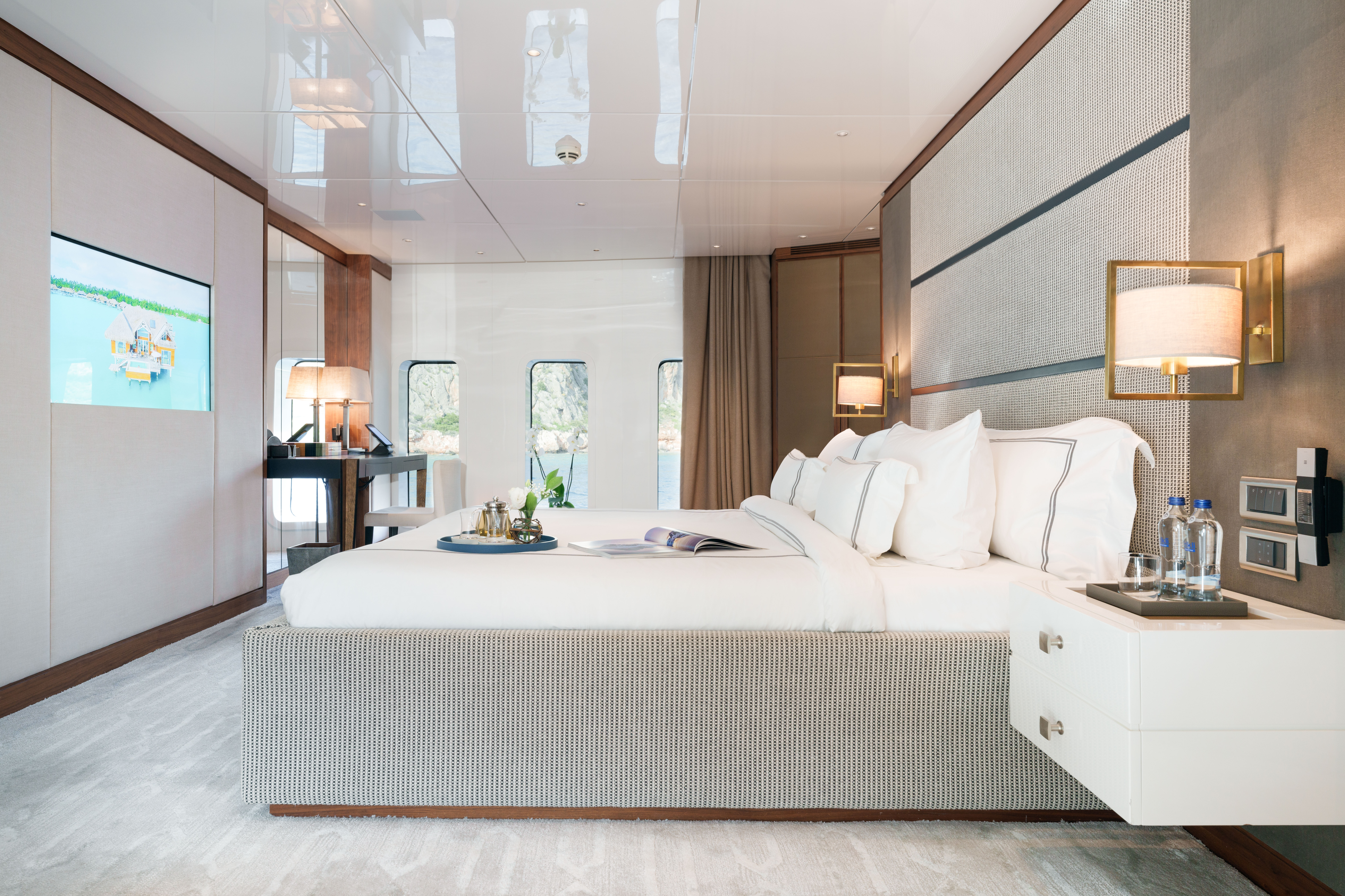mykonosvillas july32 july 32 mykonos villas βίλα μύκονος private jet private helicopter yatchs yatch netwise luxury premium platinum villas and more