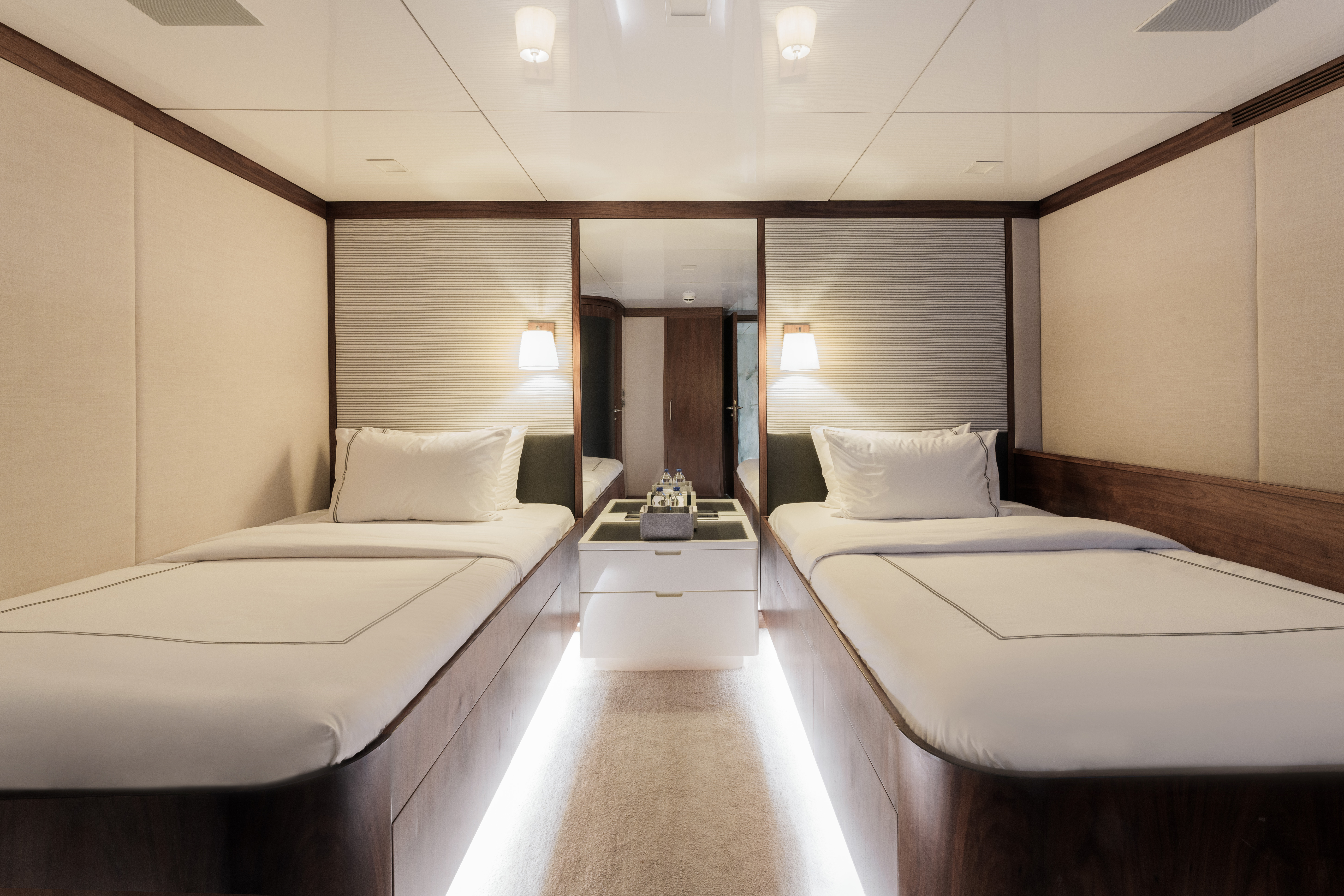 mykonosvillas july32 july 32 mykonos villas βίλα μύκονος private jet private helicopter yatchs yatch netwise luxury premium platinum villas and more