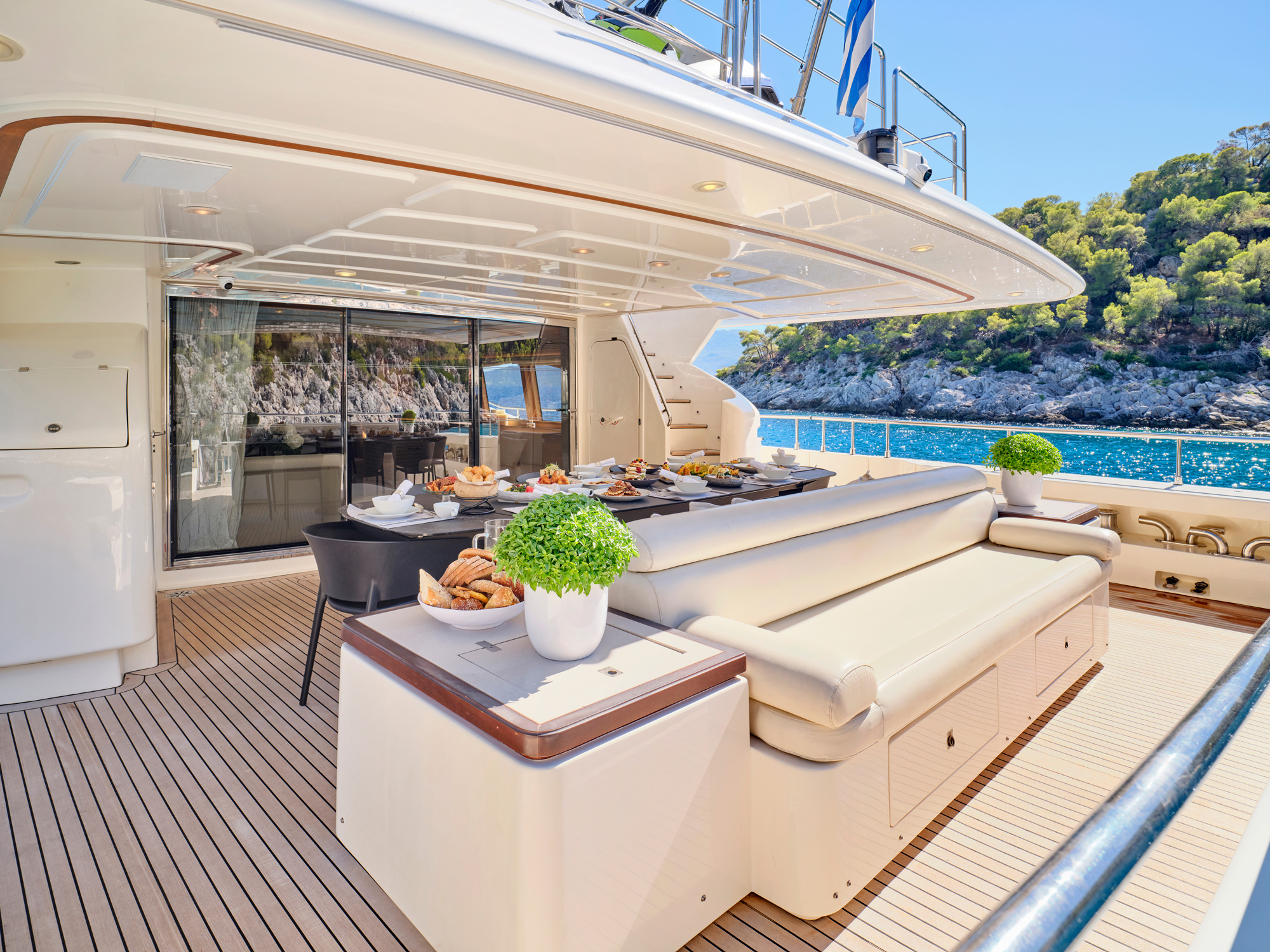 mykonosvillas july32 july 32 mykonos villas βίλα μύκονος private jet private helicopter yatchs yatch netwise luxury premium platinum villas and more