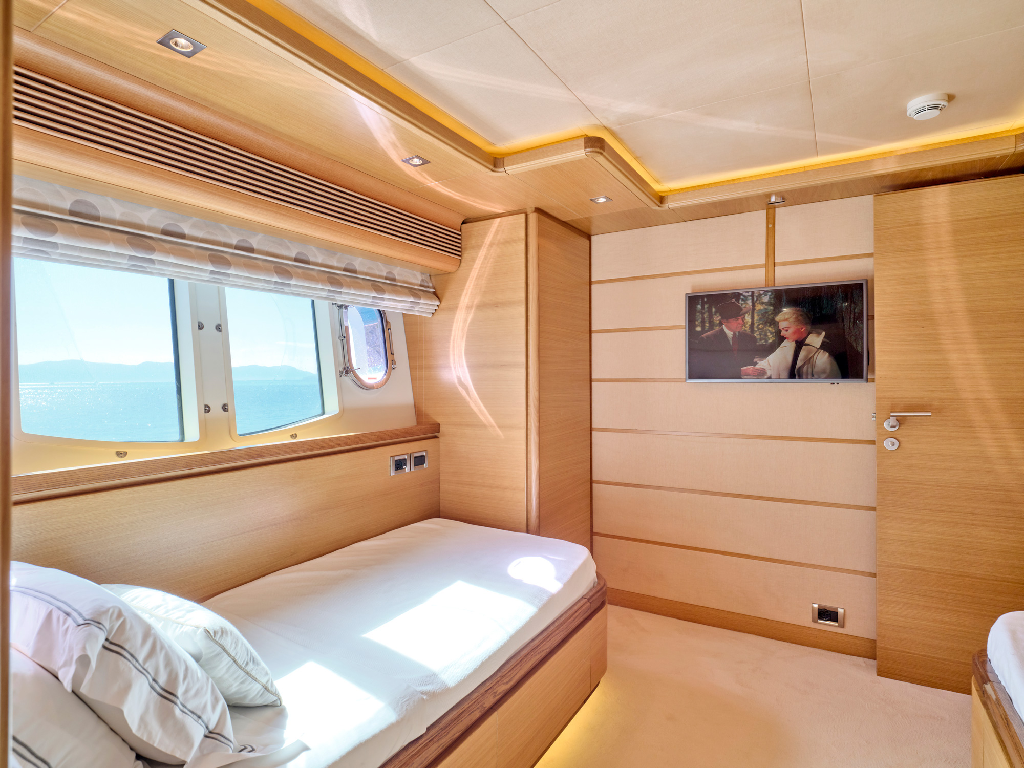 mykonosvillas july32 july 32 mykonos villas βίλα μύκονος private jet private helicopter yatchs yatch netwise luxury premium platinum villas and more