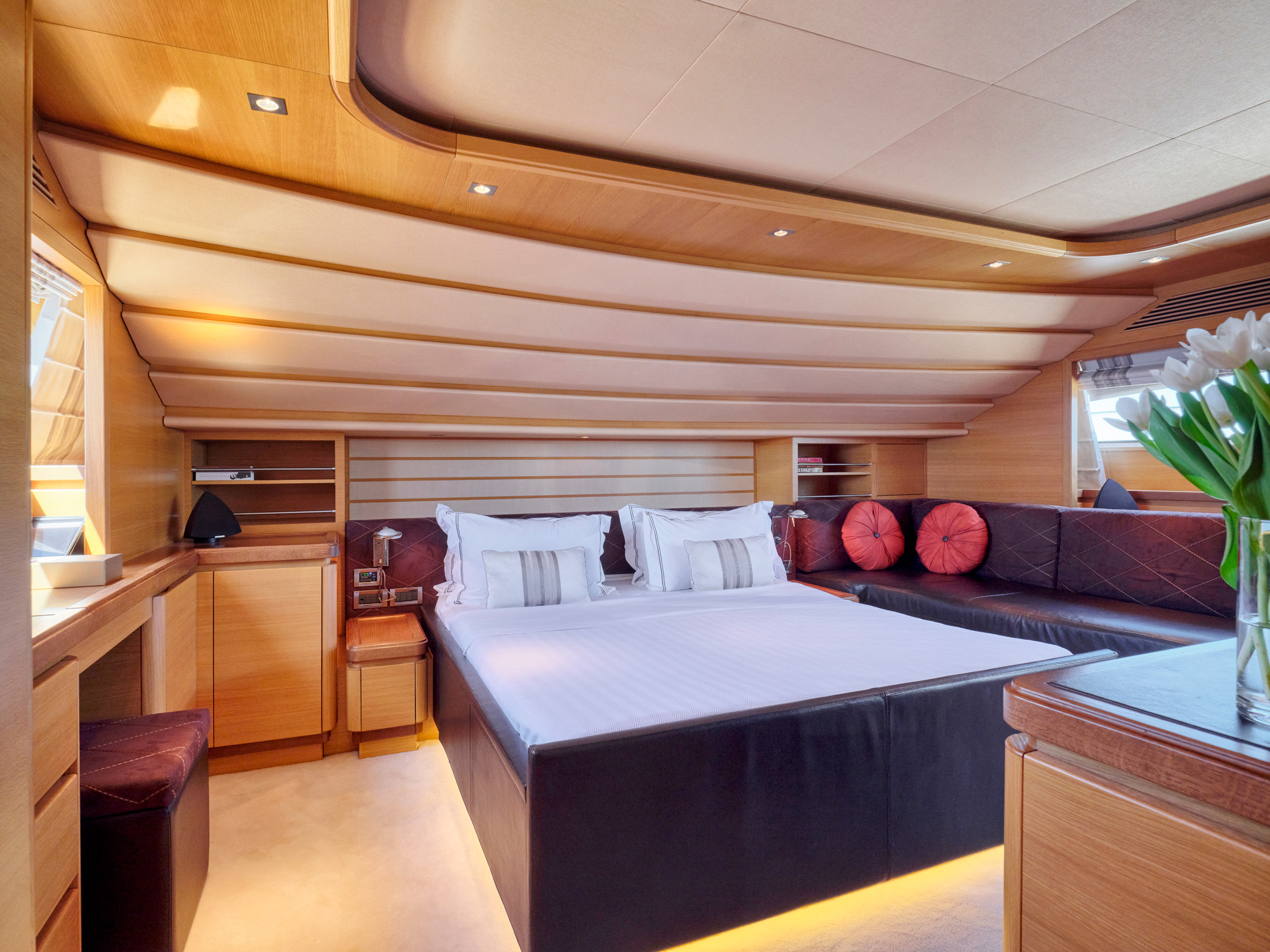 mykonosvillas july32 july 32 mykonos villas βίλα μύκονος private jet private helicopter yatchs yatch netwise luxury premium platinum villas and more