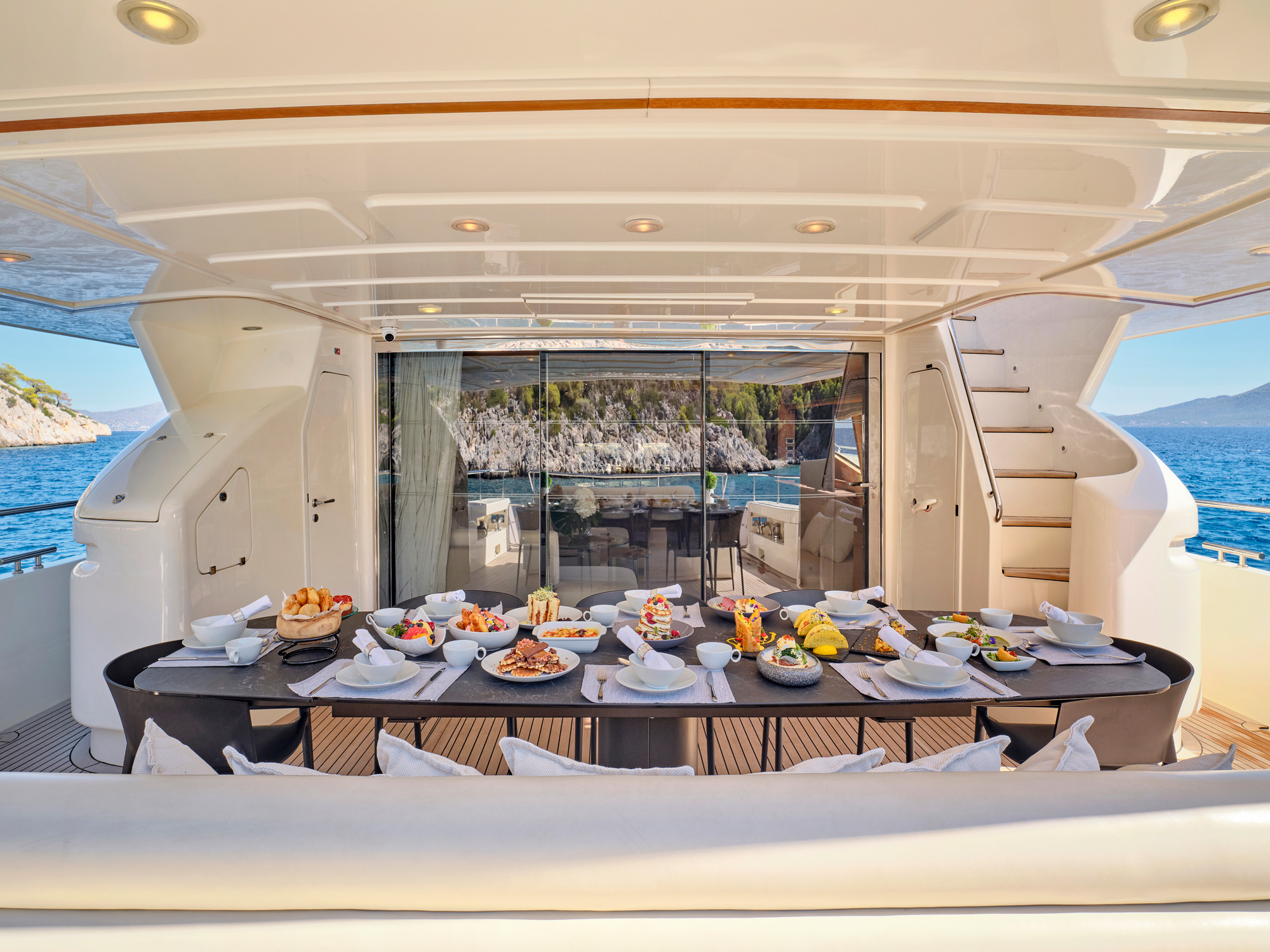 mykonosvillas july32 july 32 mykonos villas βίλα μύκονος private jet private helicopter yatchs yatch netwise luxury premium platinum villas and more