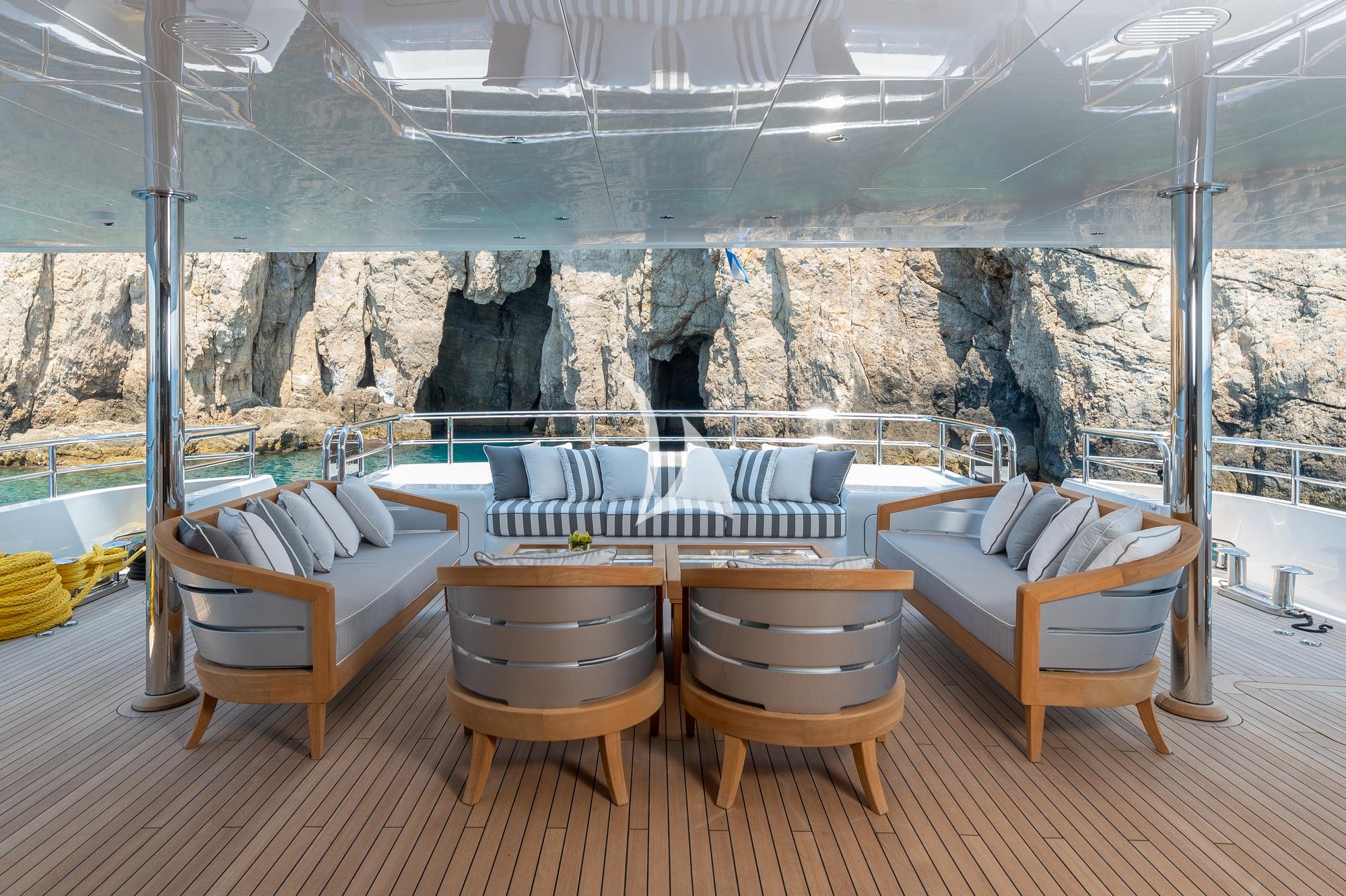 mykonosvillas july32 july 32 mykonos villas βίλα μύκονος private jet private helicopter yatchs yatch netwise luxury premium platinum villas and more