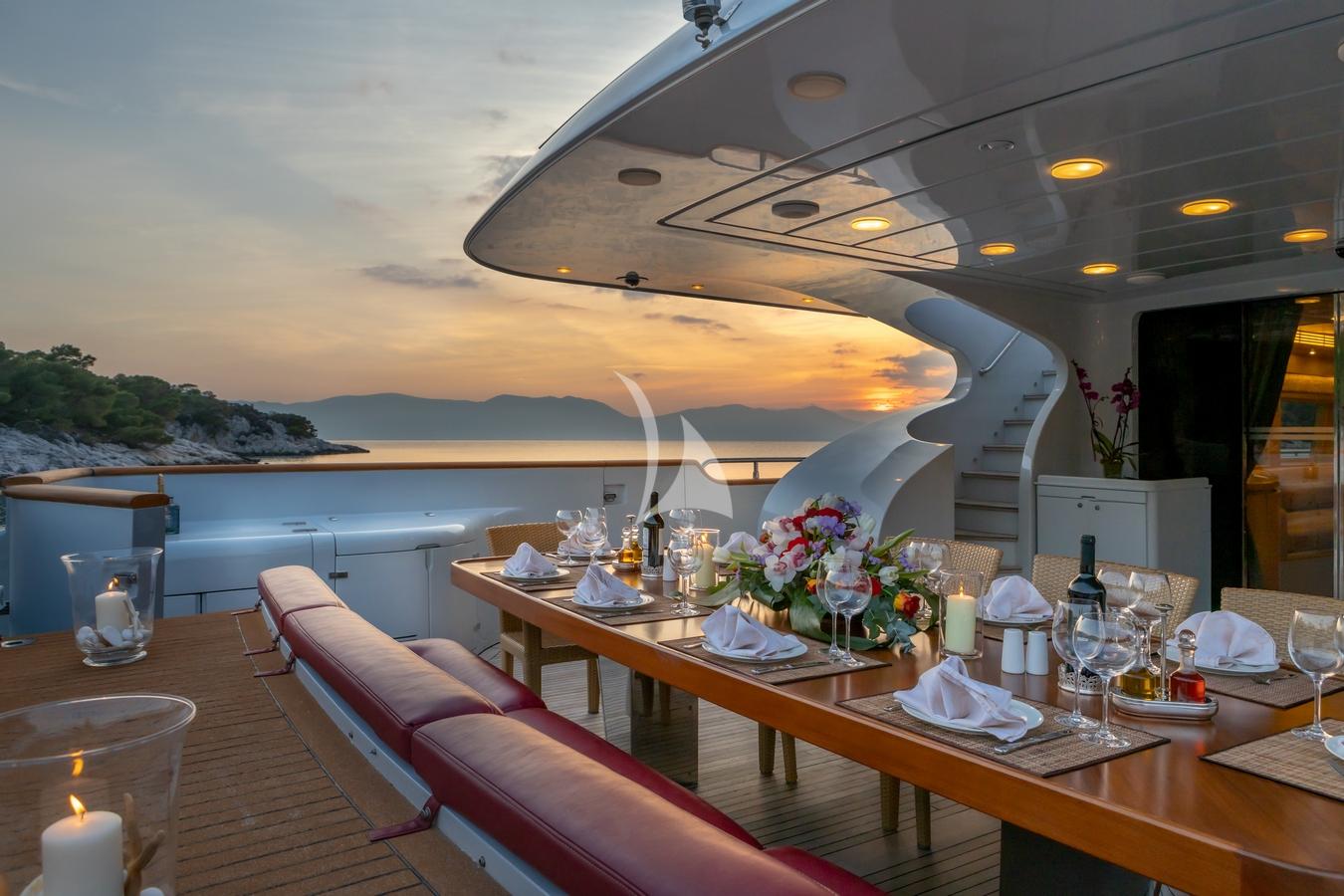mykonosvillas july32 july 32 mykonos villas βίλα μύκονος private jet private helicopter yatchs yatch netwise luxury premium platinum villas and more