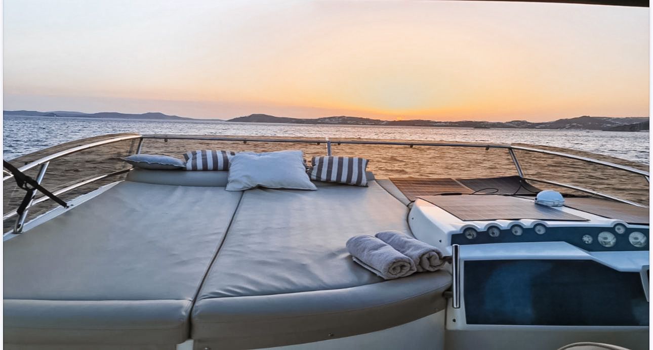 mykonosvillas july32 july 32 mykonos villas βίλα μύκονος private jet private helicopter yatchs yatch netwise luxury premium platinum villas and more