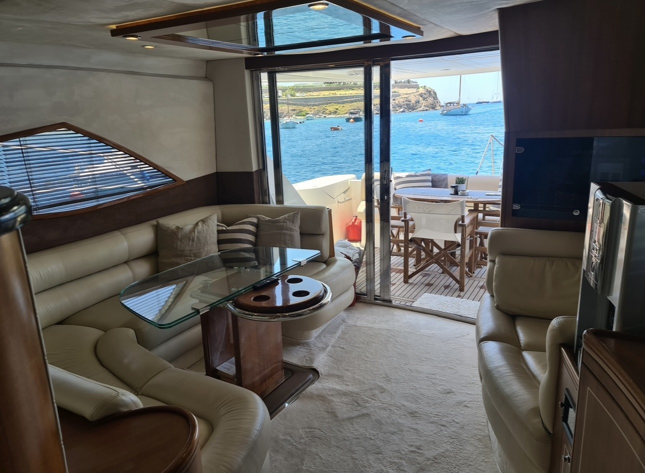 mykonosvillas july32 july 32 mykonos villas βίλα μύκονος private jet private helicopter yatchs yatch netwise luxury premium platinum villas and more